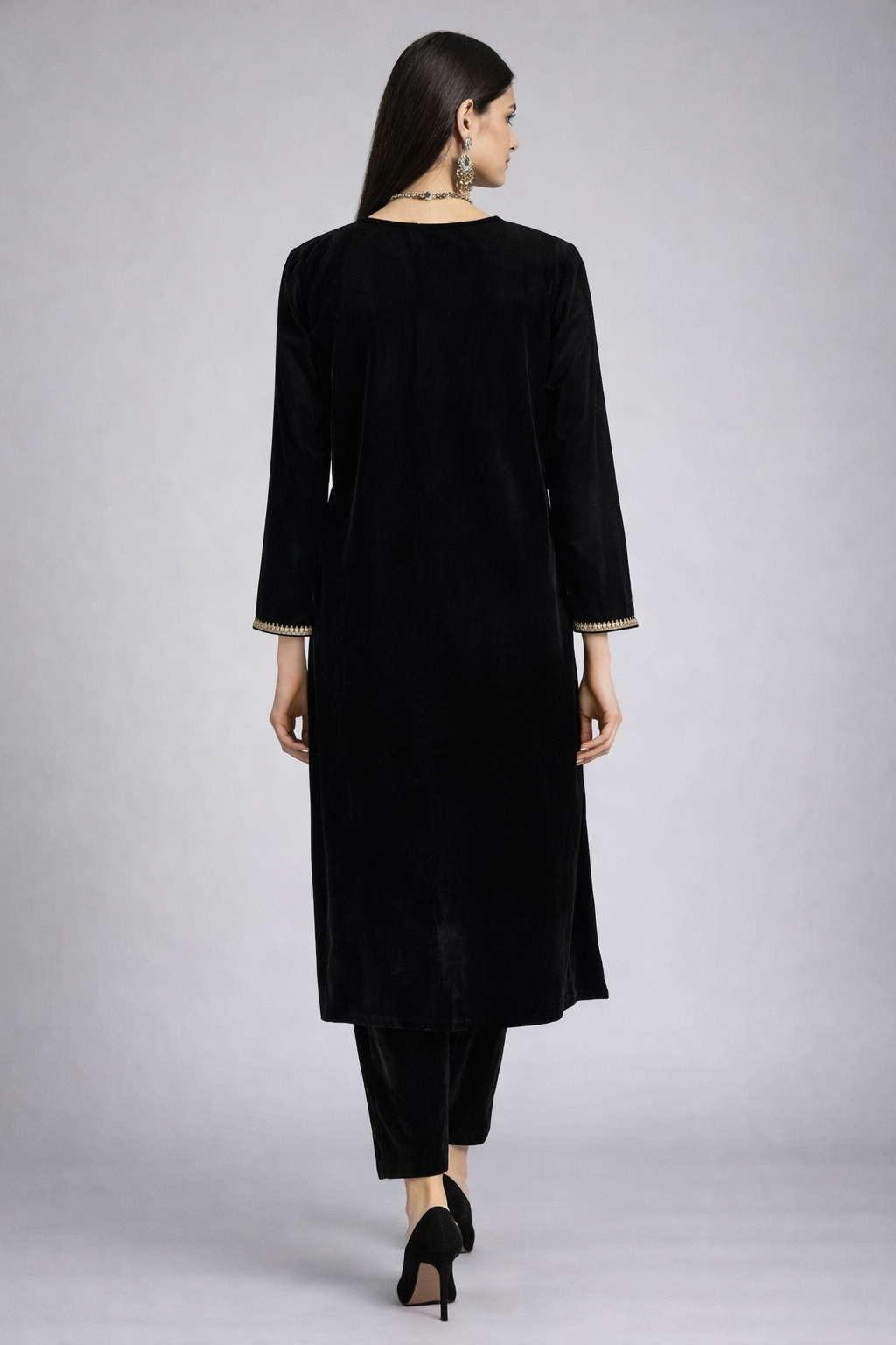 Black Yoke Velvet Zari Embroidered Kurta Set